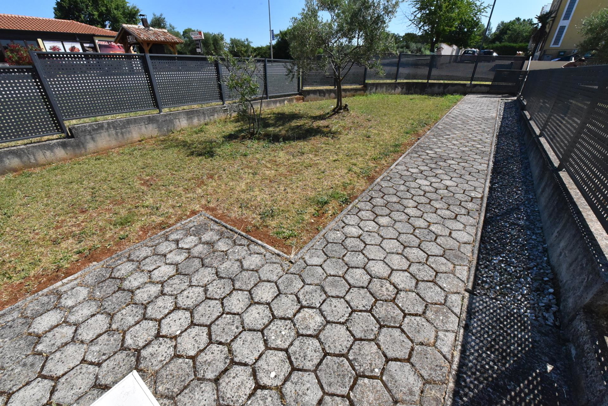 Vrstna hiša - 2 km do morja